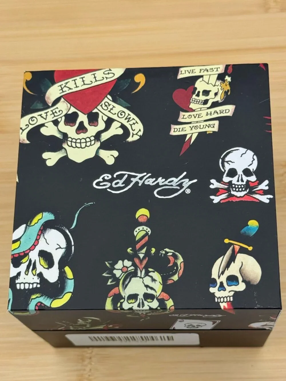 ED HARDY Singles Men's Metal Analog Watch, Black, Medium, Fashion